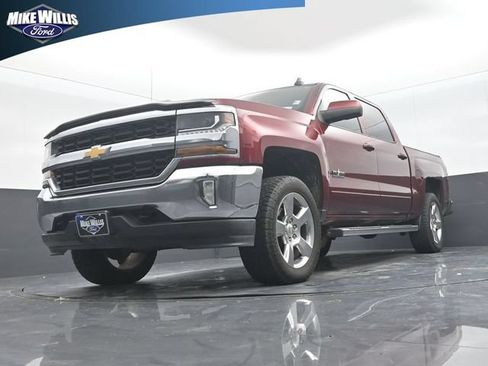 Used 2017 Chevrolet Silverado 1500 LT w/ Texas Edition AWD/4WD image 19
