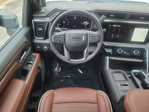 New 2026 GMC Sierra 2500 Denali Ultimate image 13