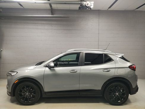 Used 2024 Buick Encore GX Sport Touring w/ Experience Buick Package image 18