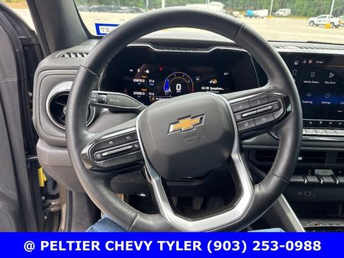 Used 2024 Chevrolet Colorado LT w/ LT Convenience Package III RWD image 14