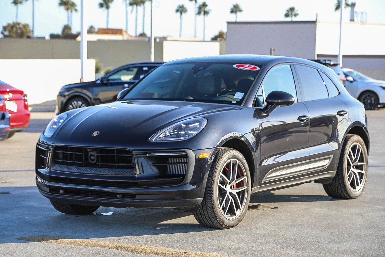 Used 2022 Porsche Macan S AWD/4WD image 3