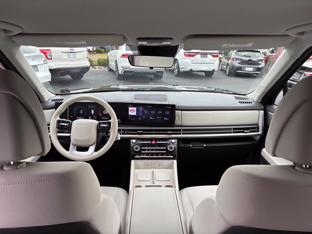 Used 2024 Hyundai Santa Fe SE AWD/4WD image 17
