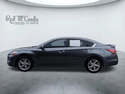 Used 2015 Nissan Altima 2.5 SL w/ Technology Package FWD image 2