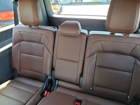 New 2026 Lincoln Navigator L Reserve image 17