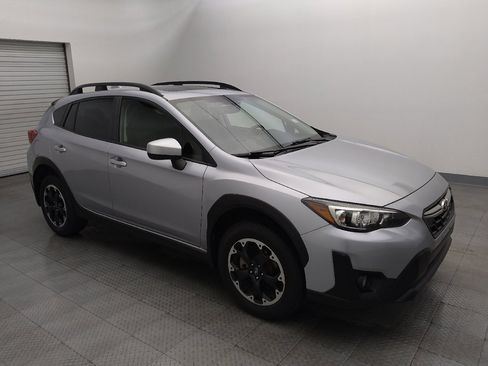 Used 2021 Subaru Crosstrek 2.0i Premium w/ Moonroof Package AWD/4WD image 11