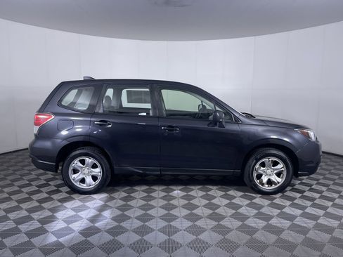 Used 2017 Subaru Forester 2.5i image 10