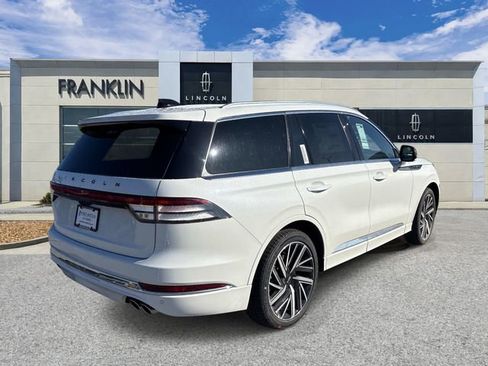 New 2026 Lincoln Aviator Black Label w/ Dynamic Handling Package AWD/4WD image 7