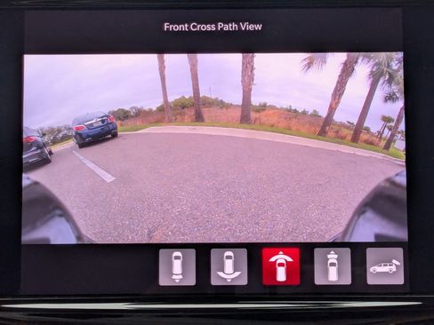 Used 2022 Chrysler Pacifica Touring-L w/ Uconnect Theater Family Group image 28