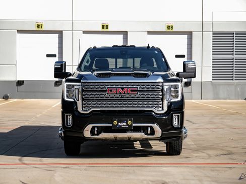 Used 2022 GMC Sierra 3500 Denali w/ Technology Package image 24