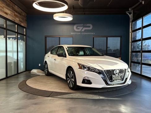 Used 2022 Nissan Altima 2.5 SL AWD/4WD image 1