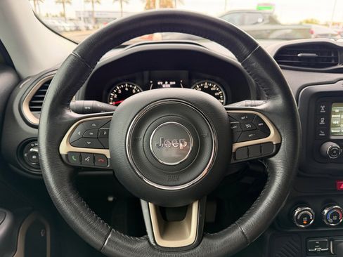 Used 2016 Jeep Renegade 75th Anniversary image 9