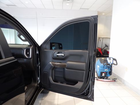 Used 2019 Chevrolet Silverado 1500 RST image 20