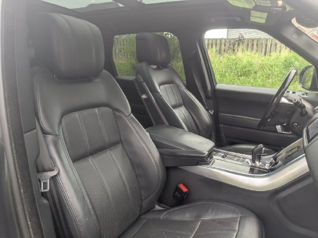 Used 2020 Land Rover Range Rover Sport HSE AWD/4WD image 20