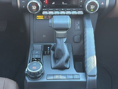 New 2026 Toyota 4Runner Limited image 25