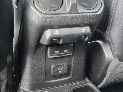 Used 2023 Jeep Gladiator Overland AWD/4WD image 24