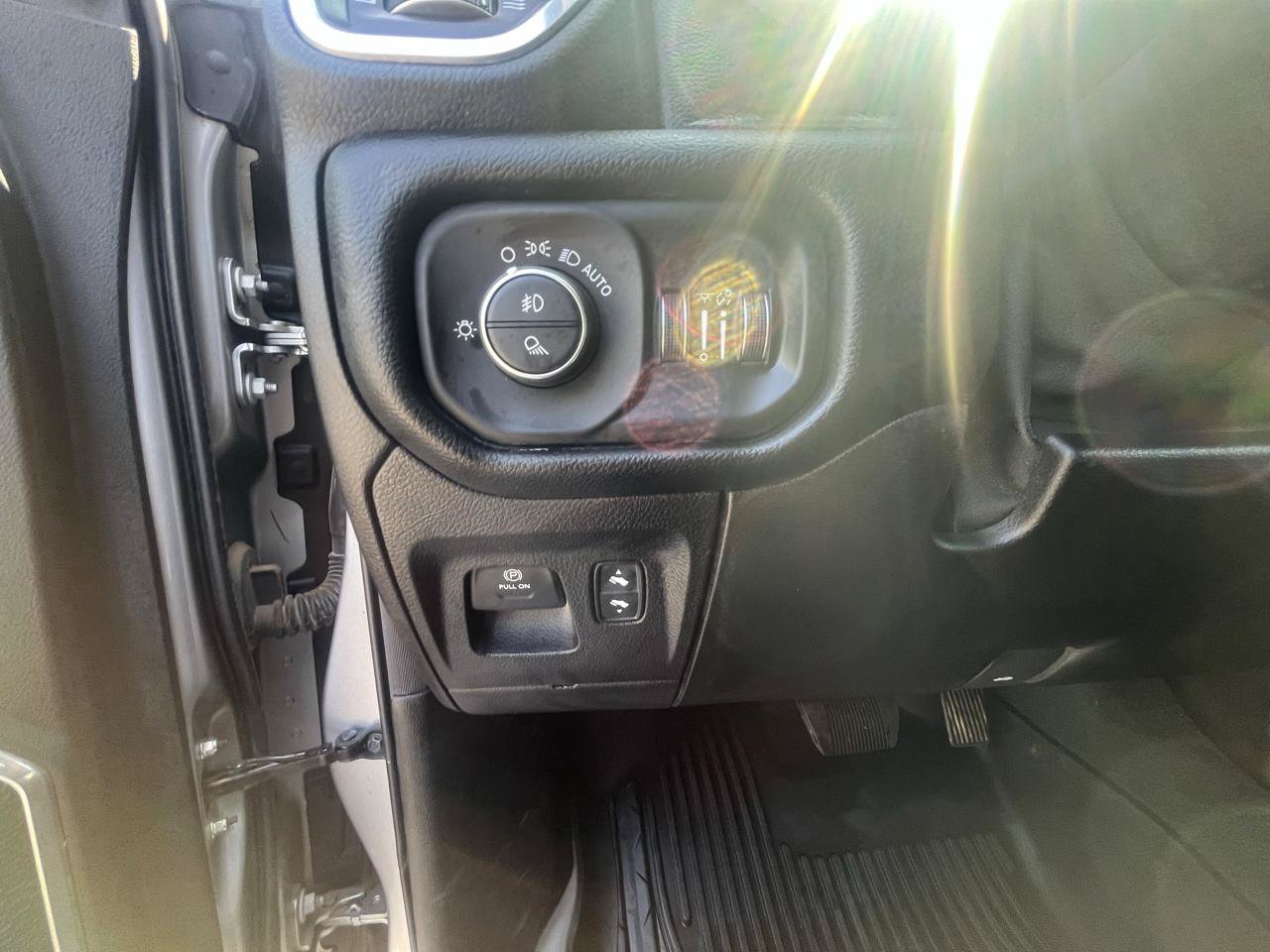 Used 2021 RAM 1500 Laramie w/ Laramie Southwest Edition AWD/4WD image 46
