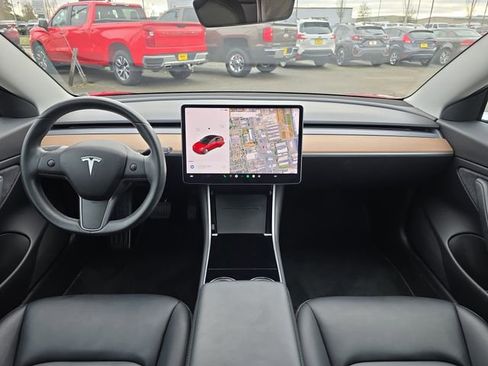 Used 2018 Tesla Model 3 Long Range image 13