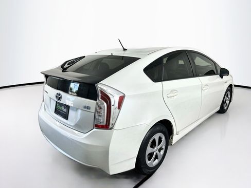Used 2015 Toyota Prius Two FWD image 9