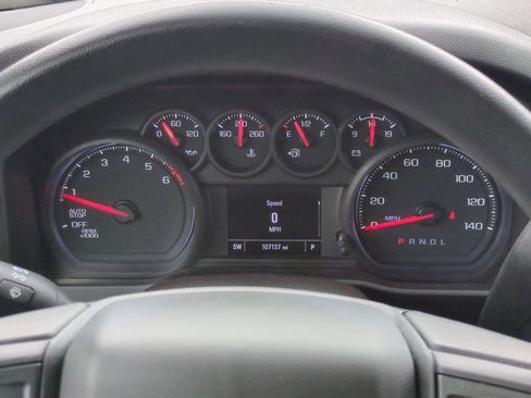 Used 2021 Chevrolet Silverado 1500 Custom image 32