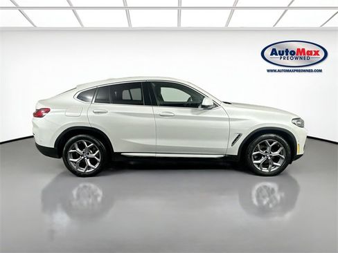 Used 2024 BMW X4 xDrive30i image 10