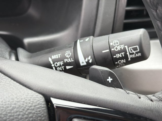 Used 2025 Honda Odyssey EX-L image 31