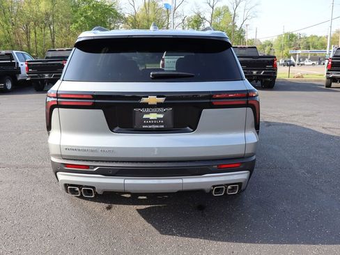 New 2026 Chevrolet Traverse LT w/ Sun and Wheel Package AWD/4WD image 32