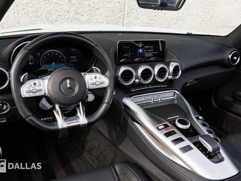 Used 2021 Mercedes-Benz AMG GT Roadster image 23