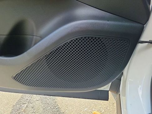 Certified 2025 Hyundai Tucson SE image 37