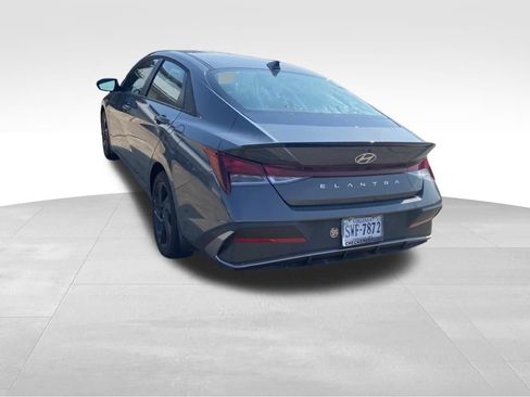 Used 2026 Hyundai Elantra Sport FWD image 22