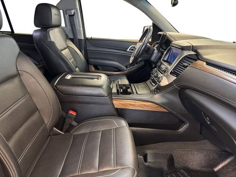 Used 2019 GMC Yukon Denali w/ Denali Ultimate Package image 17