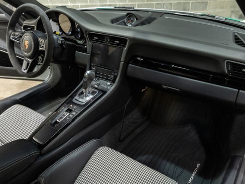 Used 2019 Porsche 911 Carrera T RWD image 40