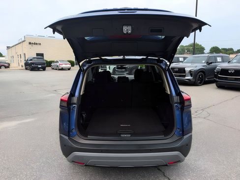 Used 2023 Nissan Rogue S AWD/4WD image 27