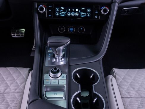 Used 2025 Genesis G70 3.3T Advanced image 28