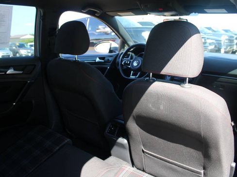 Used 2016 Volkswagen GTI S FWD image 10