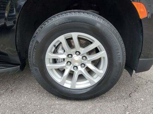 Used 2024 Chevrolet Tahoe LT RWD image 5