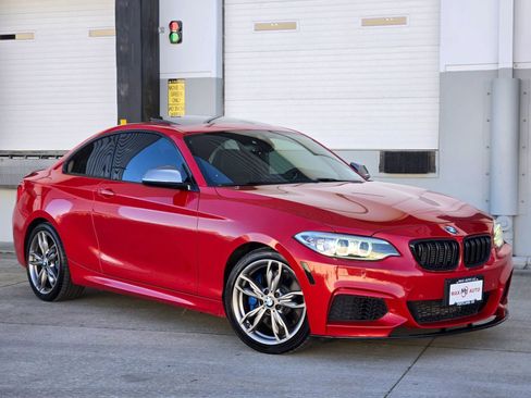 Used 2015 BMW M235i Coupe image 1
