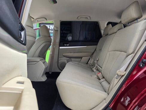 Used 2011 Subaru Outback 2.5i Premium AWD/4WD image 21
