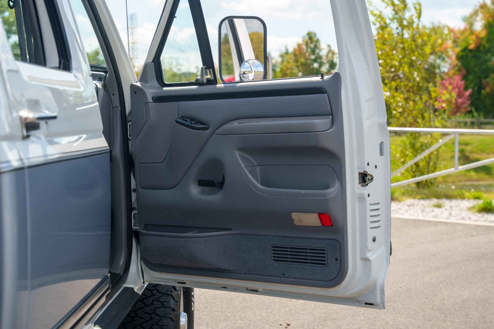 Used 1997 Ford F350 4x4 Crew Cab image 34