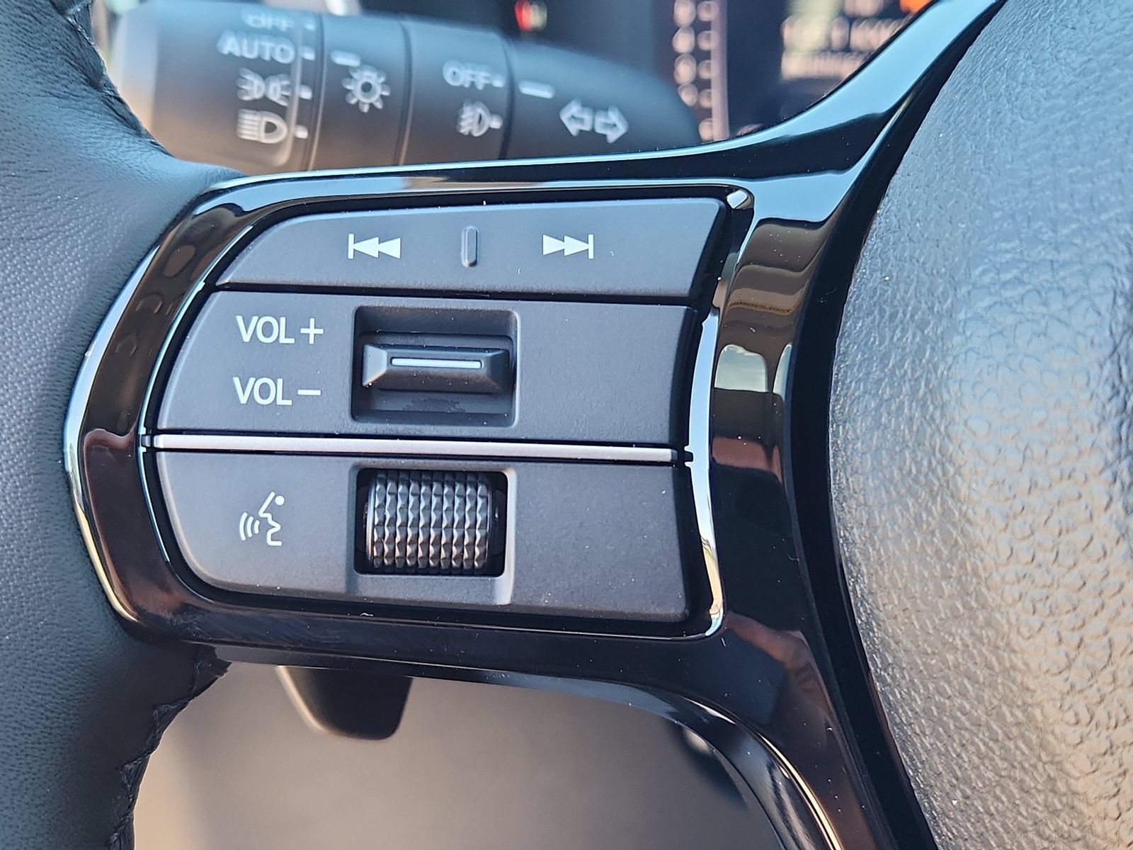 New 2026 Honda Pilot Touring image 14