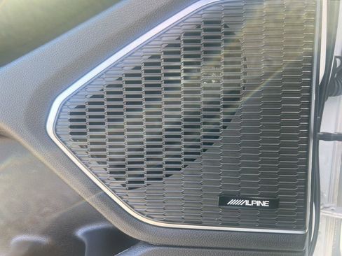 Used 2022 Jeep Grand Cherokee Limited 4xe w/ Luxury Tech Group II image 15