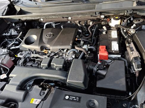 Used 2022 Toyota RAV4 XLE image 27