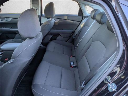 Used 2021 Kia Forte LXS image 18