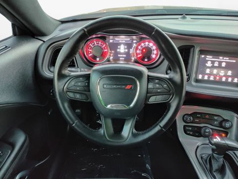 Used 2023 Dodge Challenger SXT image 20