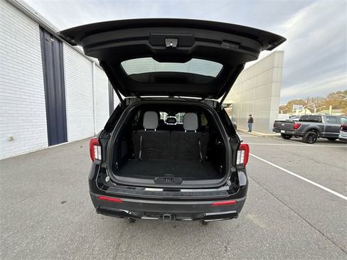 Used 2025 Ford Explorer ST-Line w/ ST-Line Street Pack image 20
