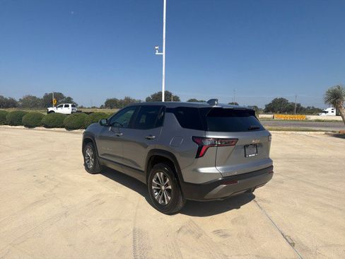 Used 2026 Chevrolet Equinox LT w/ Convenience Package II FWD image 11