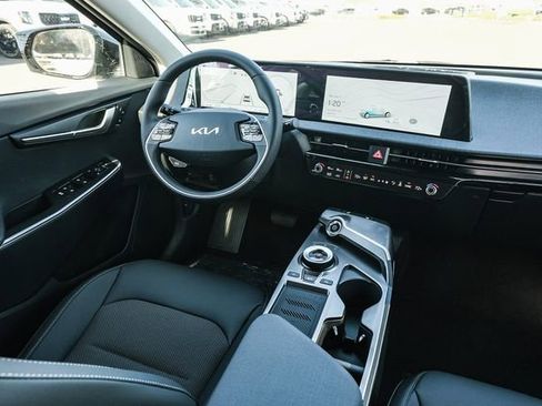 New 2024 Kia EV6 Light image 18