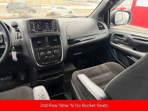 Used 2019 Dodge Grand Caravan SE image 30