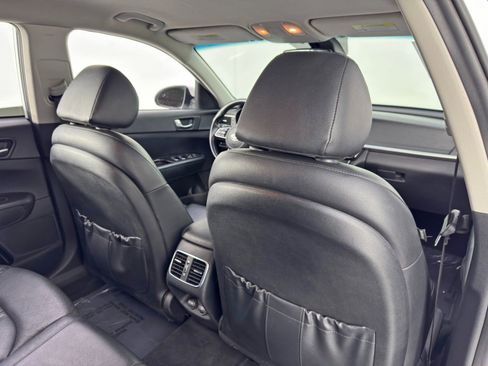 Used 2019 Kia Optima EX image 33