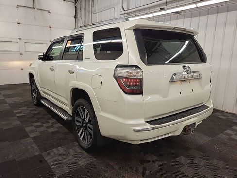 Used 2019 Toyota 4Runner 4WD image 2