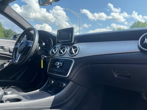 Used 2014 Mercedes-Benz CLA 250 image 29